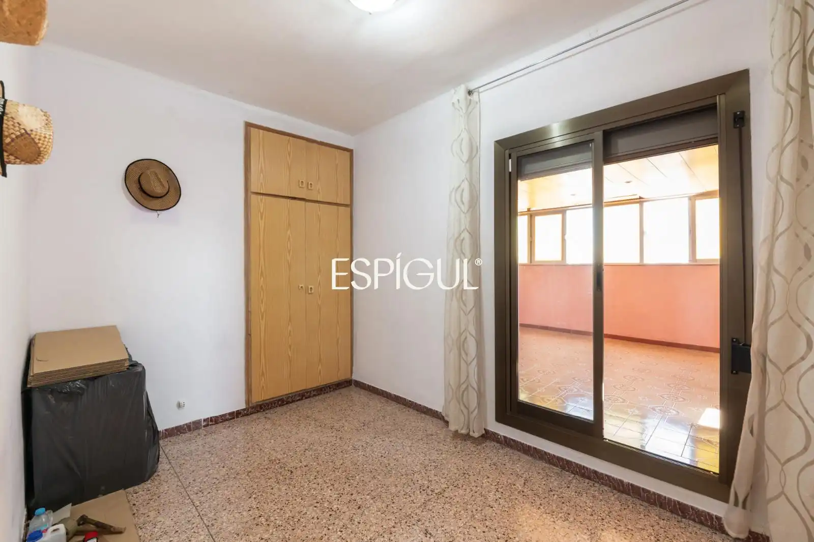 Schlafzimmer von Dachboden zum Verkauf in Barcelona mit Klimaanlage, Heizung und Terrasse