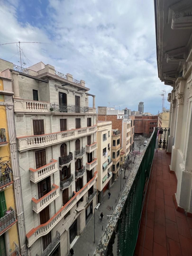 Vista exterior de Piso en venta en  Barcelona Capital