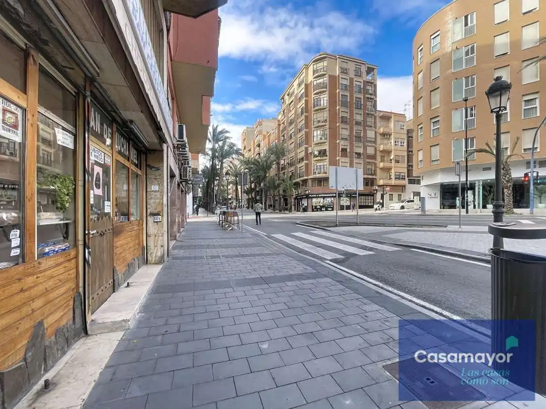 Vista exterior de Pis en venda en Alicante / Alacant amb Aire condicionat, Calefacció i Terrassa