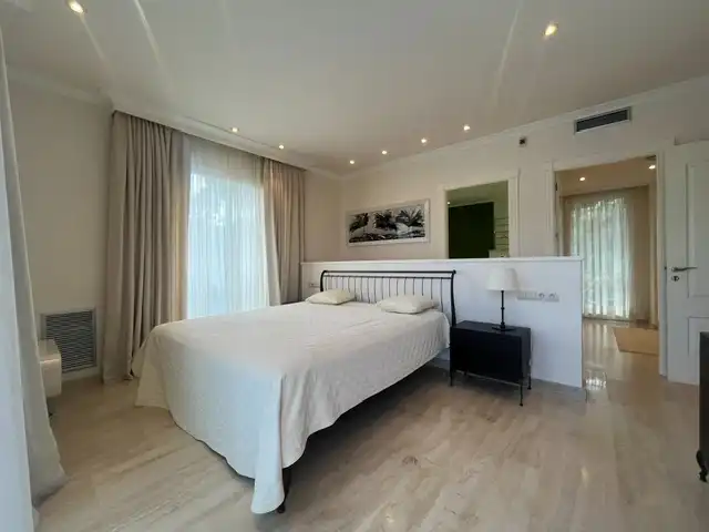 Casa con terraza en venta en Carrer Ildefons Cerdà 4, imagen 16