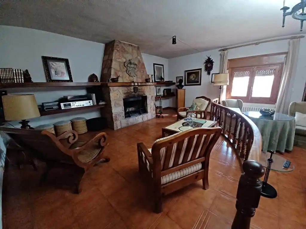 House with garden for sale in El Pedernoso, imagen 8