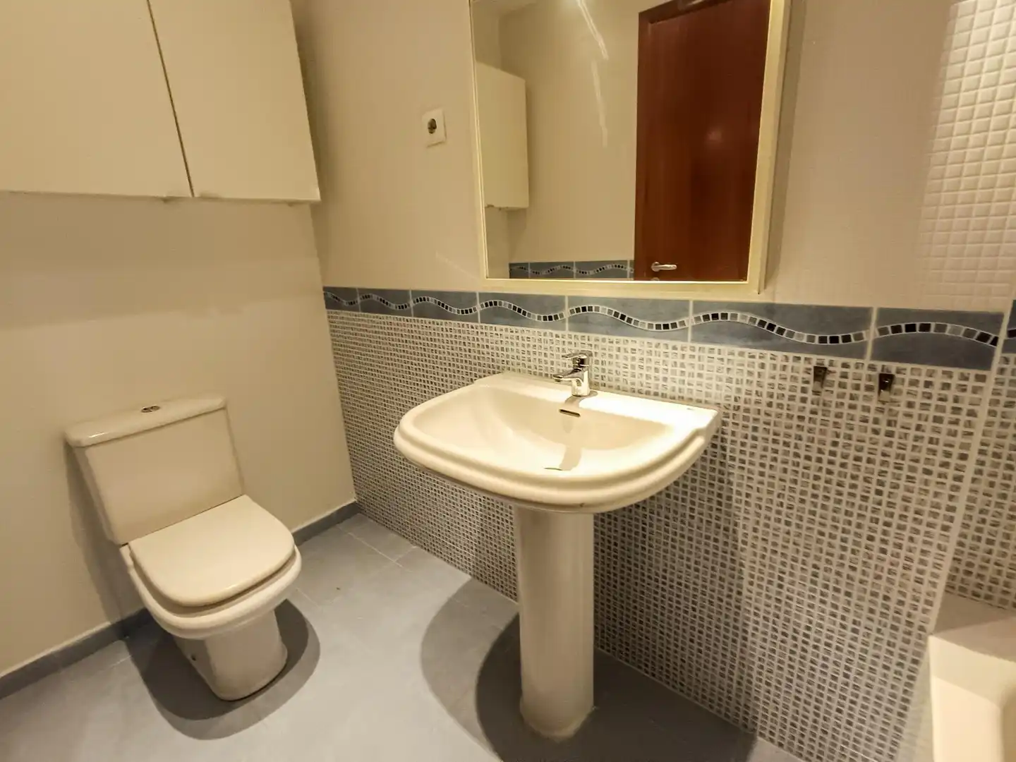 Baño de Piso en venta en Reus con Aire acondicionado, Calefacción y Balcón