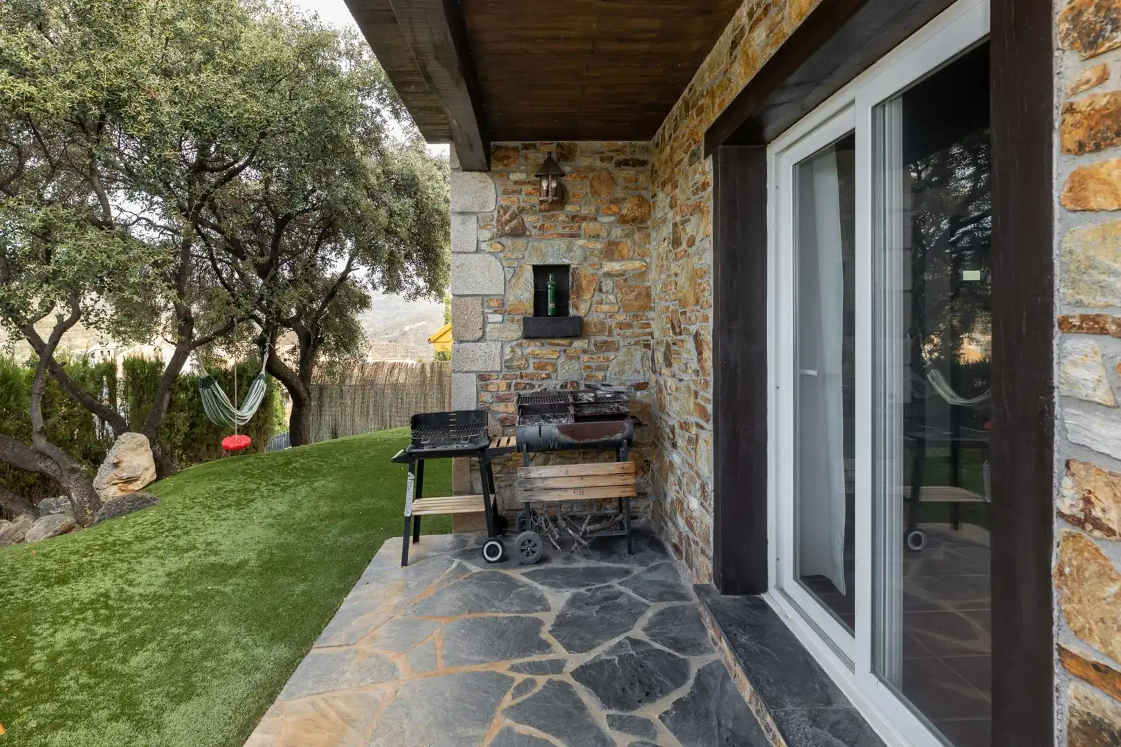 Terrassa de Casa o xalet en venda en Dúdar amb Aire condicionat, Jardí privat i Terrassa