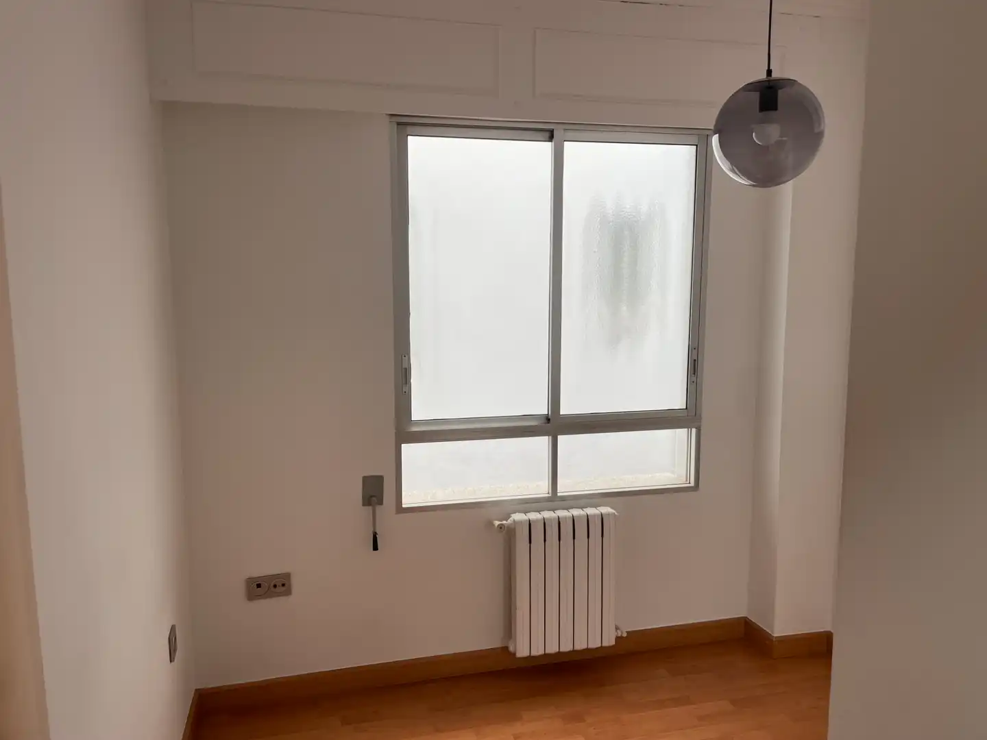 Habitación de Piso de alquiler en Orihuela con Amueblado y Balcón