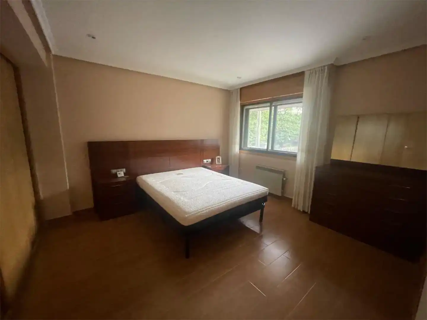Bedroom of Flat for sale in Avión