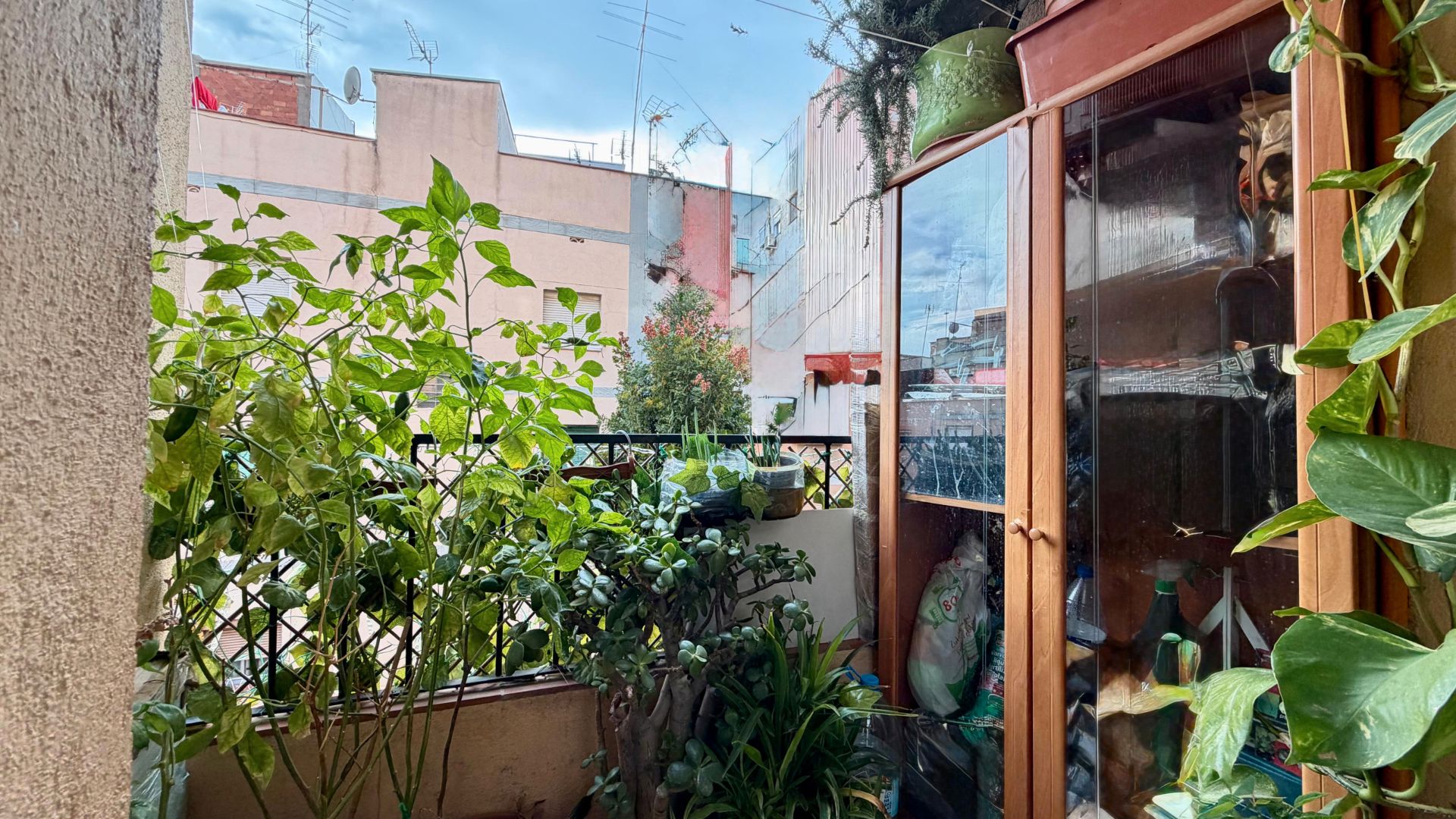 Terrassa de Pis en venda en Esplugues de Llobregat amb Forn i Balcó