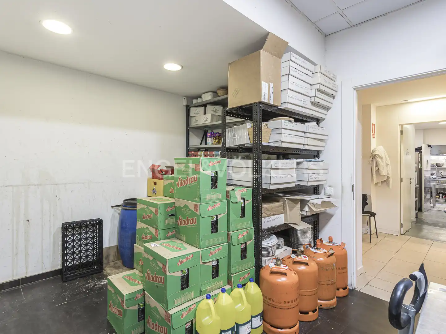Local en venda en Sant Just Desvern amb Aire condicionat i Moblat