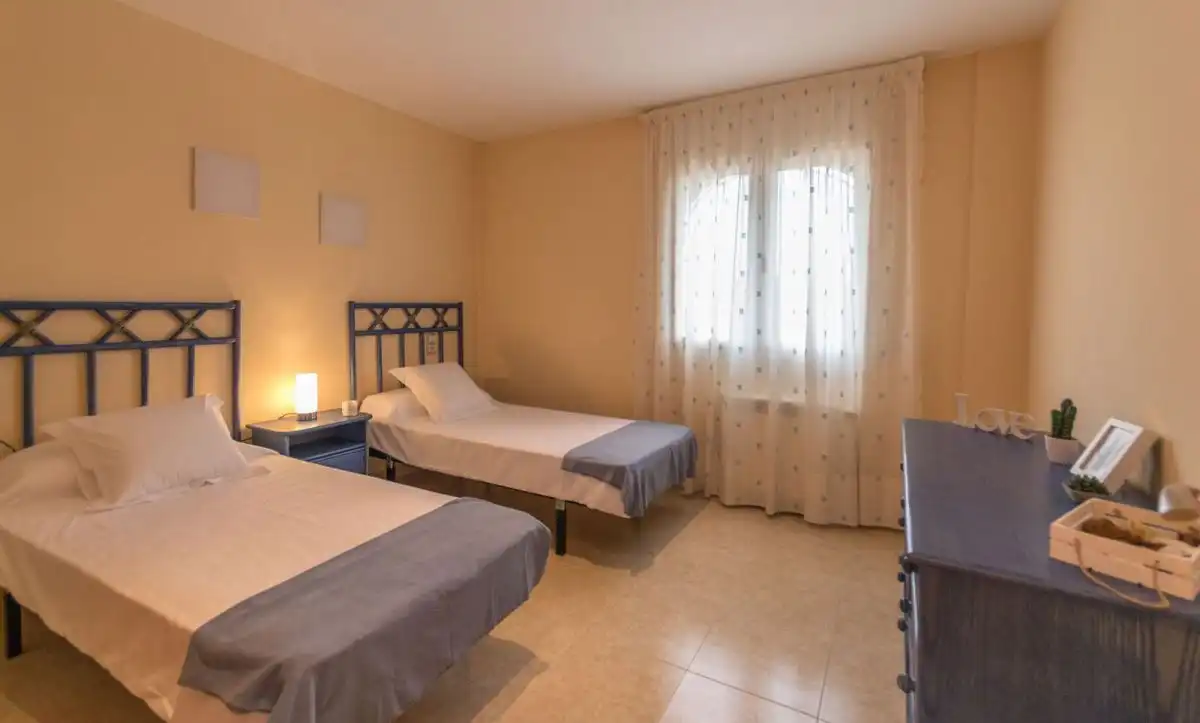 Habitación de Casa o chalet en venta en L'Ampolla con Aire acondicionado, Jardín privado y Terraza