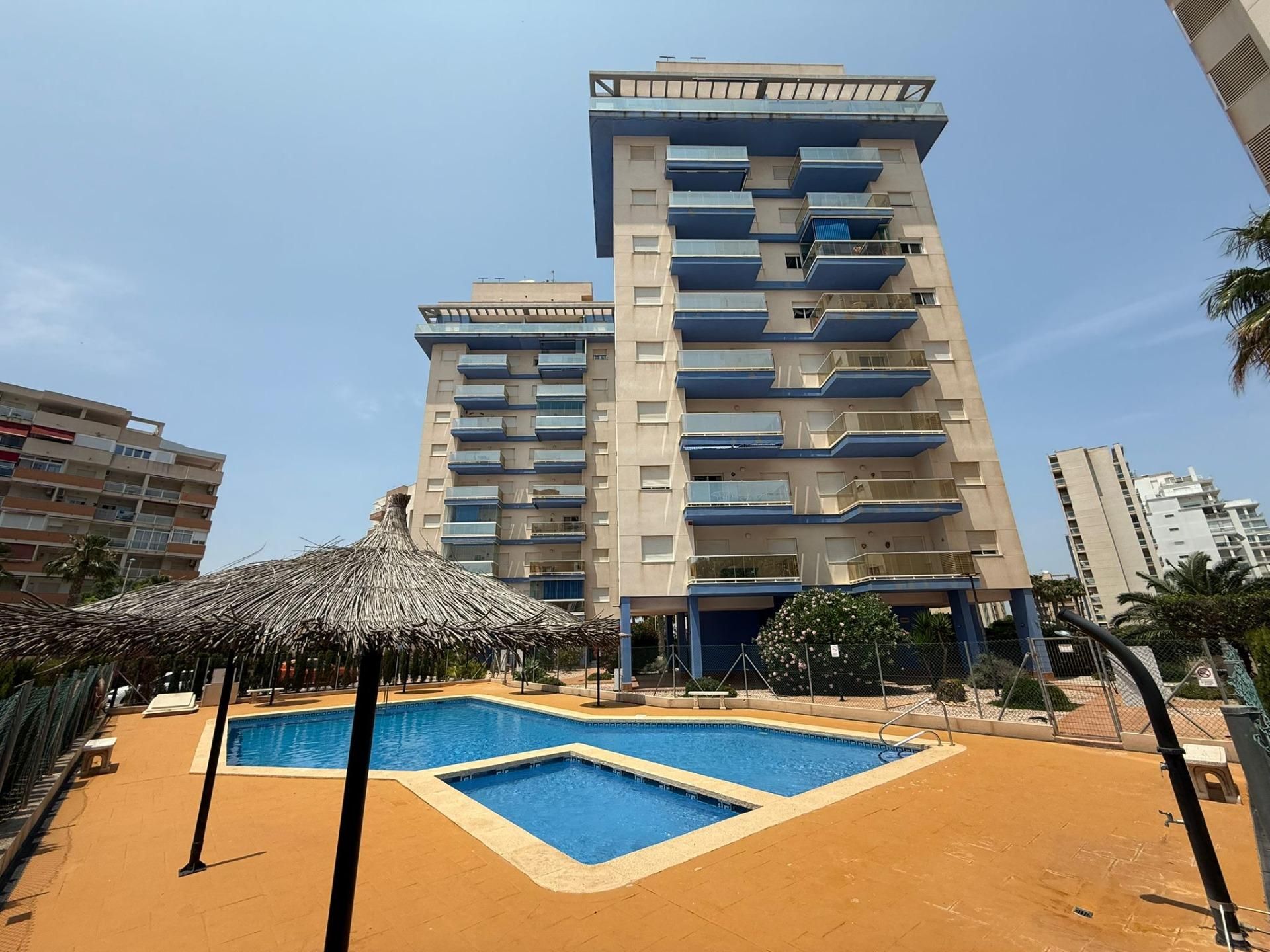 Piscina de Piso en venta en Guardamar del Segura con Aire acondicionado, Calefacción y Jardín privado