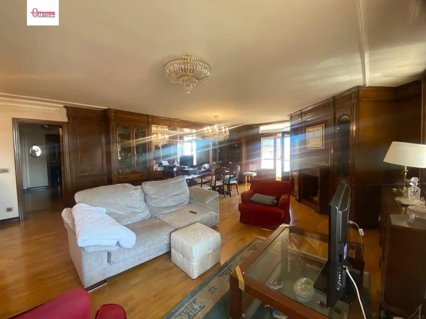 Sala d'estar de Pis en venda en Burgos amb Calefacció, Terrassa i Moblat