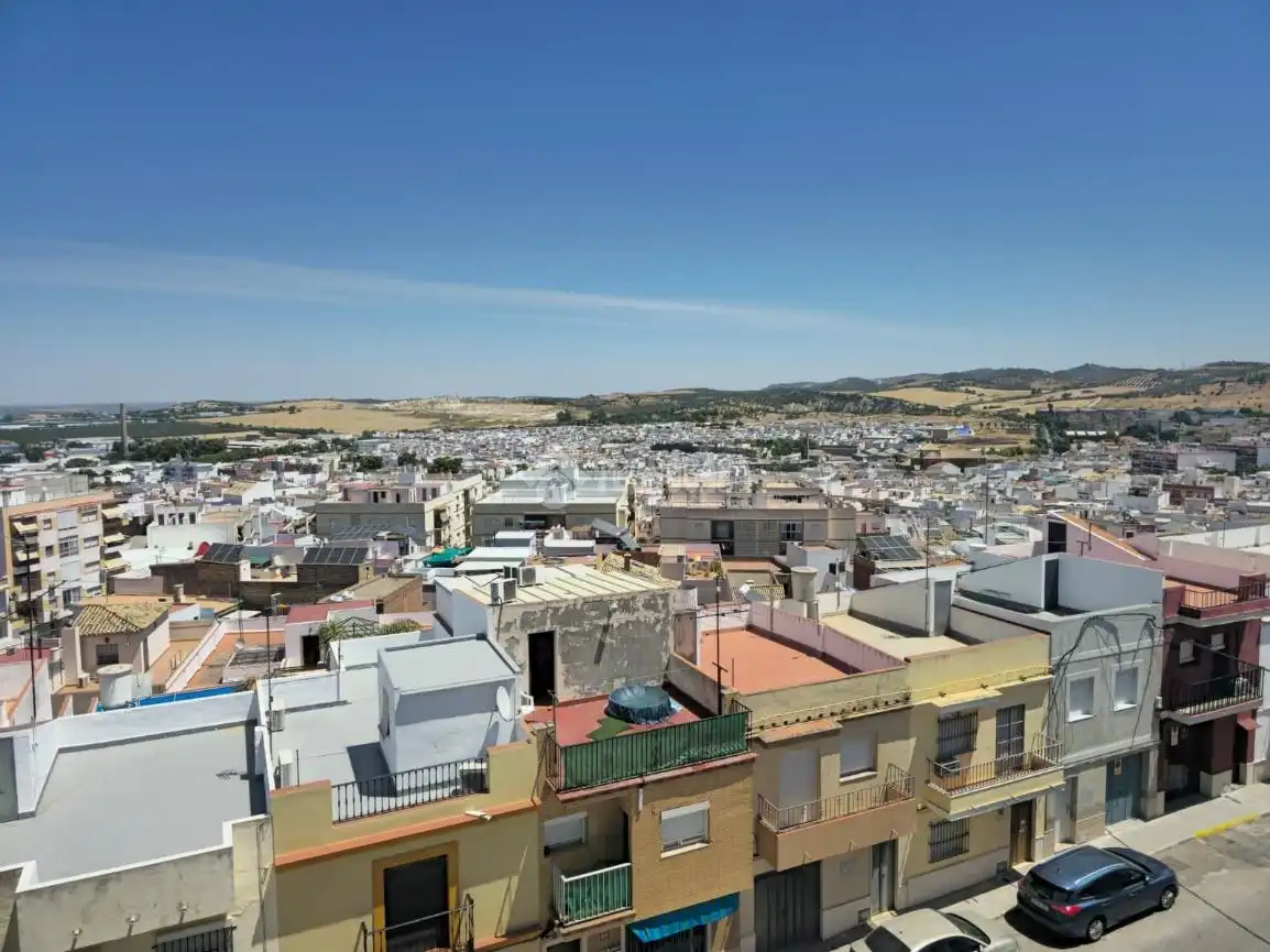 Vista exterior de Pis en venda en Morón de la Frontera
