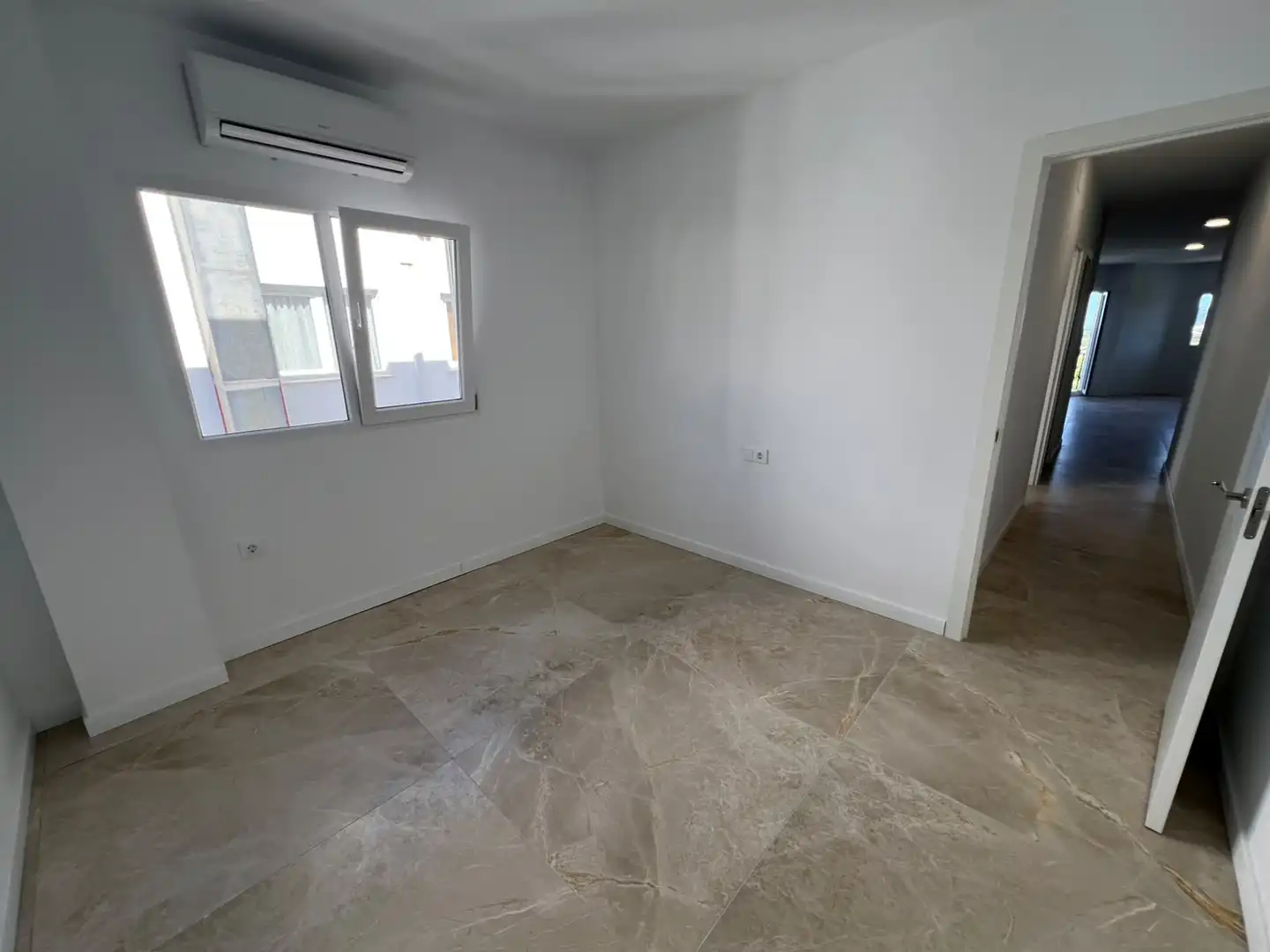 Pis en venda en Ador amb Aire condicionat, Forn i Rentadora