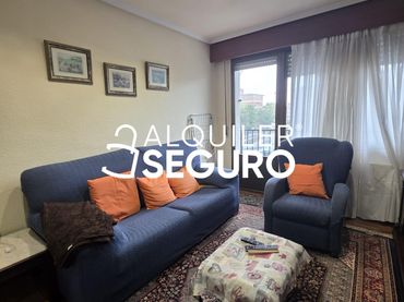 Piso con ascensor en alquiler en Virgen del Pinar