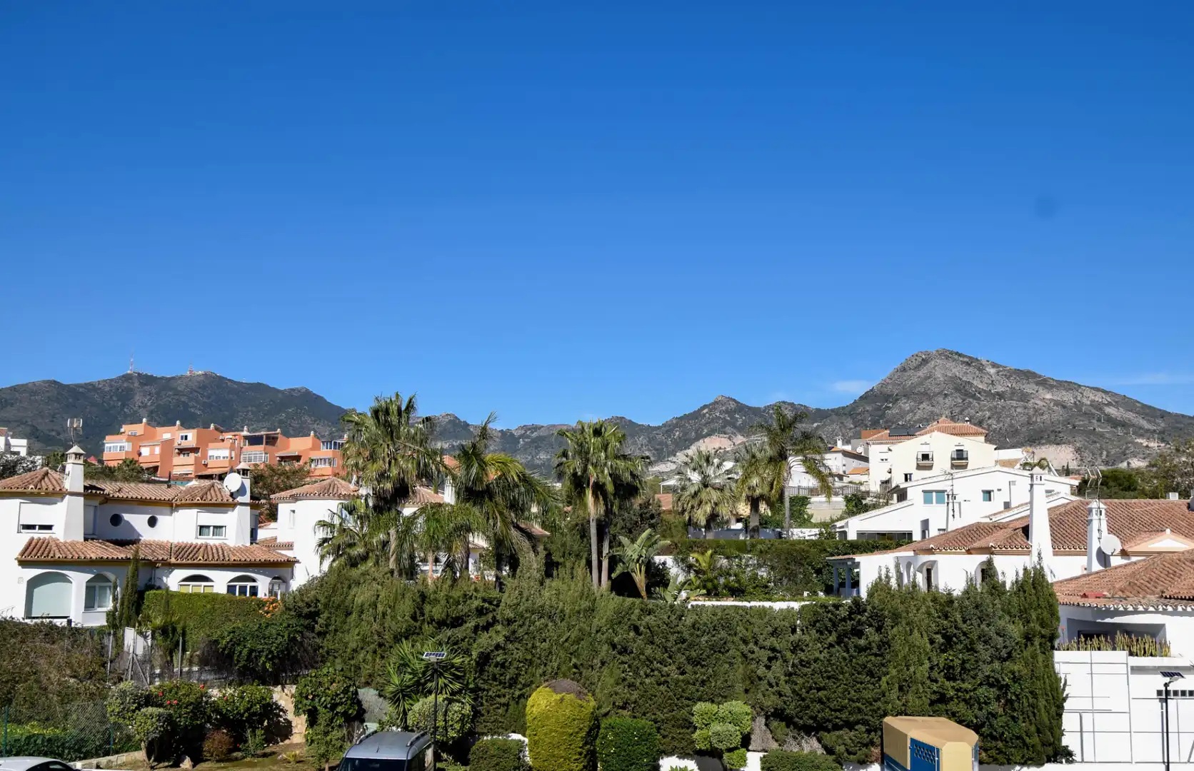 Vista exterior de Apartament en venda en Benalmádena amb Aire condicionat, Terrassa i Moblat
