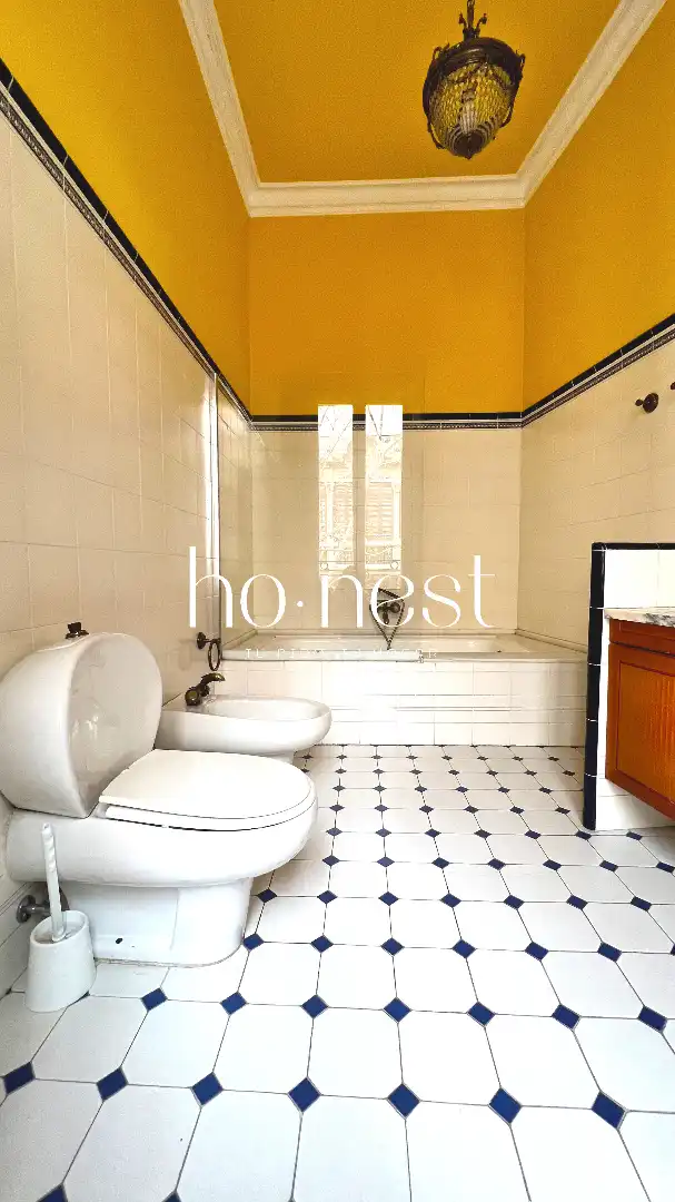Baño de Casa adosada en venta en Vilafranca del Penedès con Calefacción, Terraza y Trastero