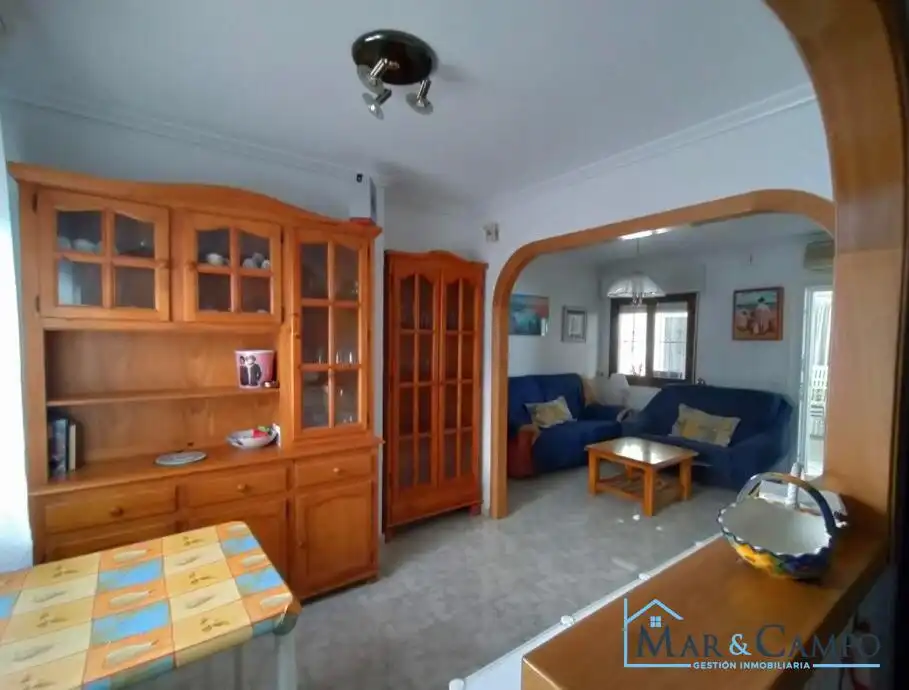 Sala de estar de Casa adosada en venta en Los Alcázares con Aire acondicionado, Jardín privado y Amueblado