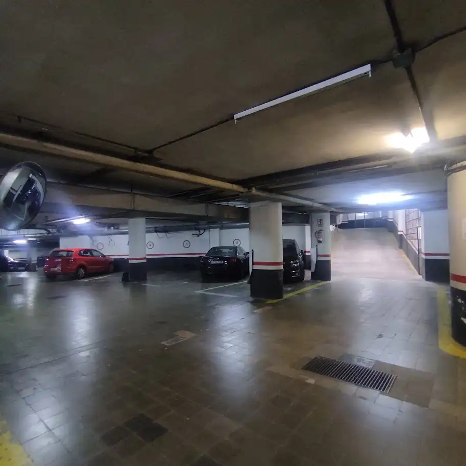 Aparcament de Garatge en venda en Barcelona
