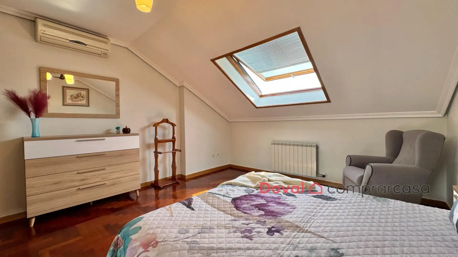 Habitación de Ático en venta en Tui con Calefacción, Parquet y Terraza