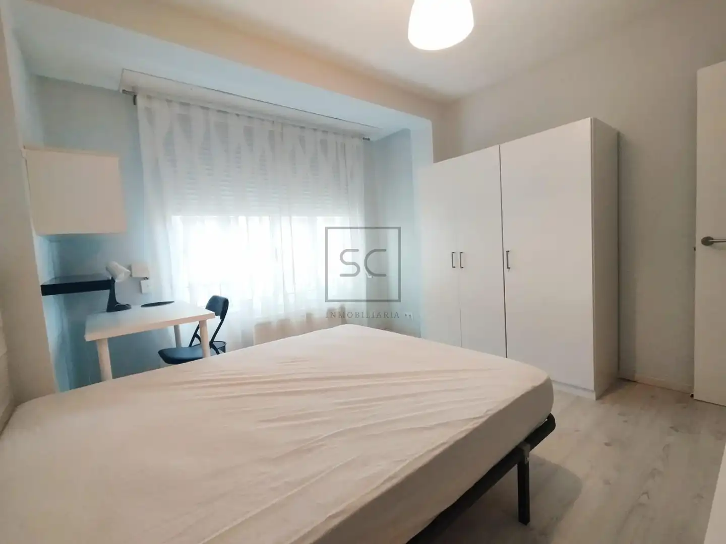 Bedroom of Flat for rent in Ferrol  with Heating and Furnished