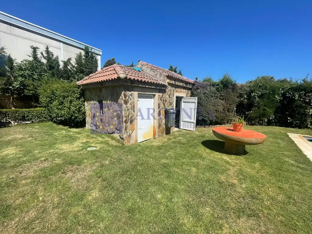 Casa rústica amb piscina en venda a Calle Descubrimiento De America, imagen 17