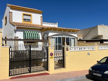 House with pool for sale in La Alberca
