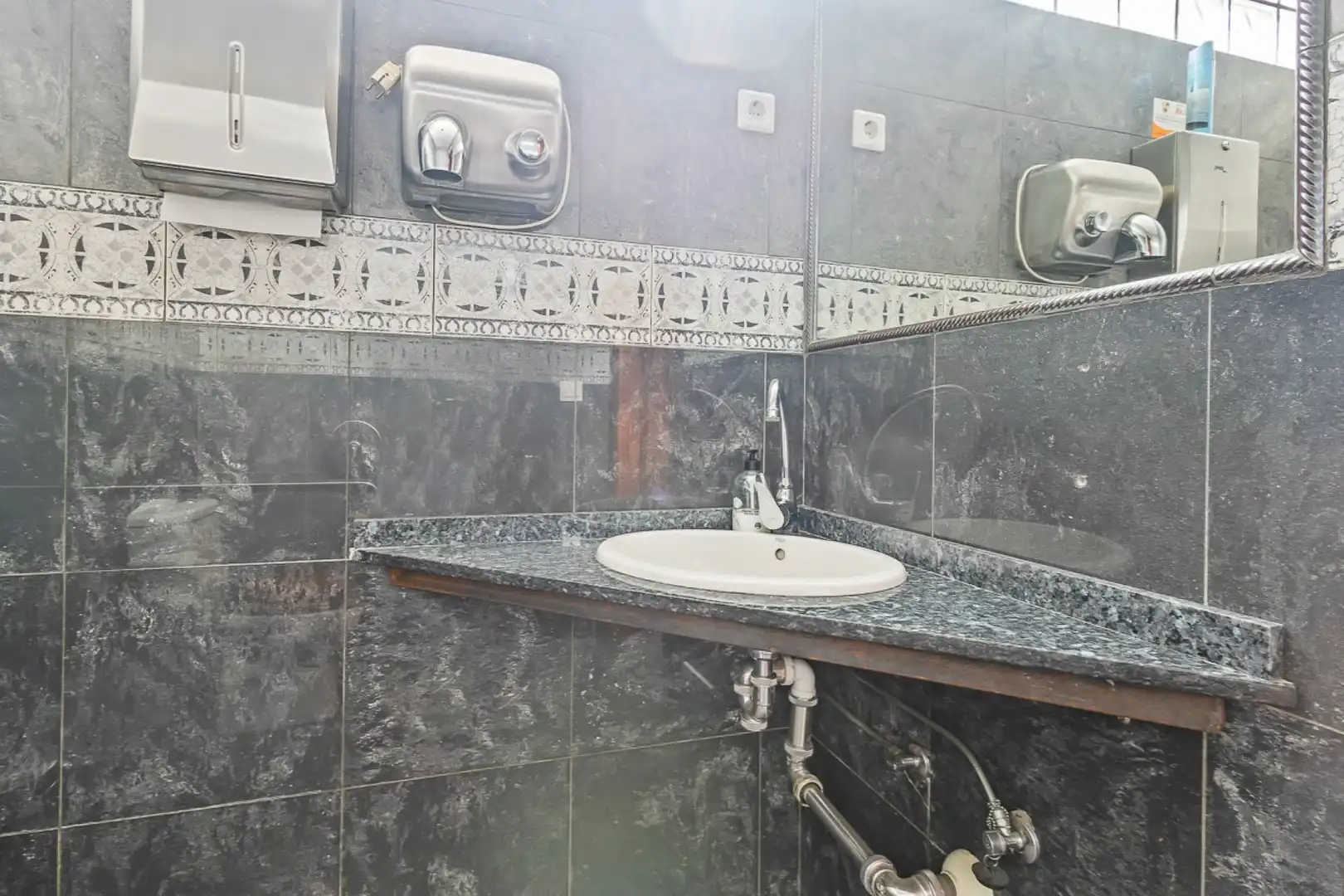 Baño de Local en venta en Orihuela con Aire acondicionado y Alarma