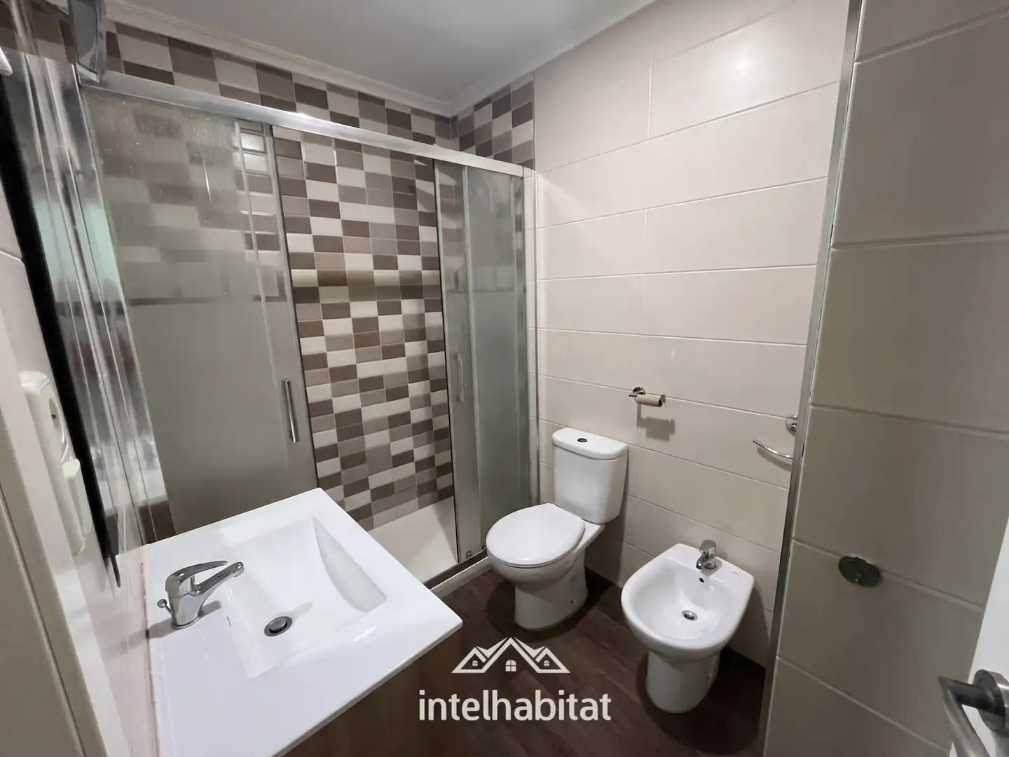 Bathroom of Ground floor for sale in Foios  with Air Conditioner, Heating and Furnished