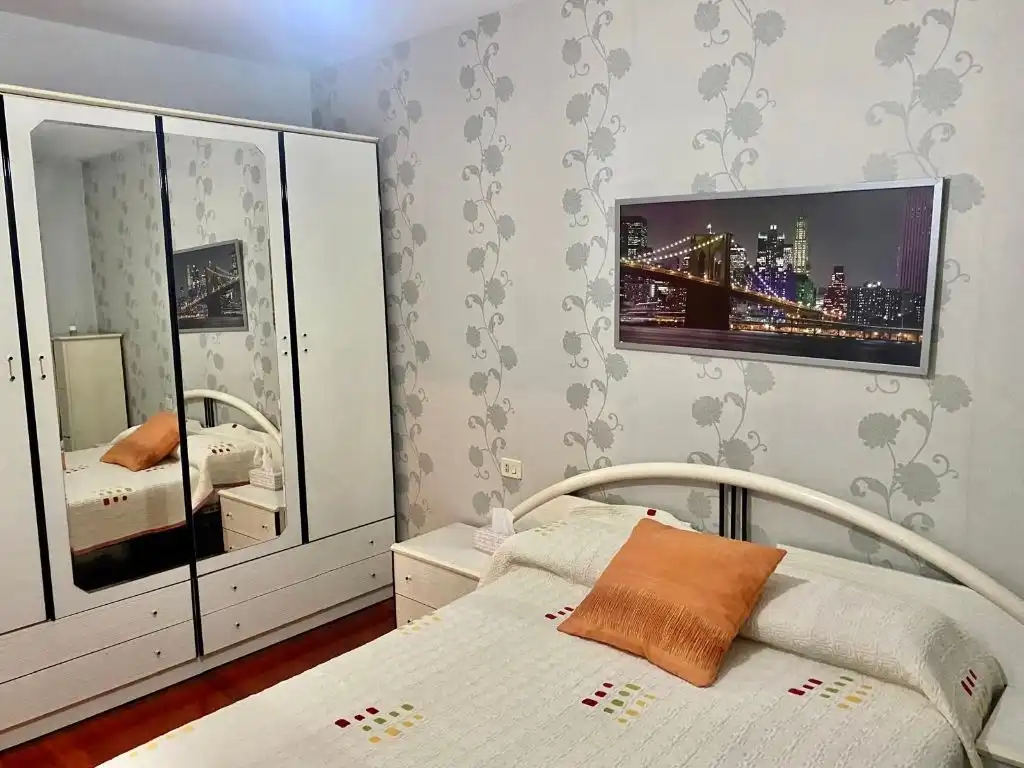 Schlafzimmer von Maisonette zum Verkauf in Lugo mit Heizung, Möbliert und Ofen