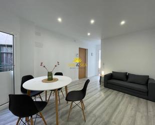 Living room of Apartment for sale in Elda  with Terrace, Furnished and Oven