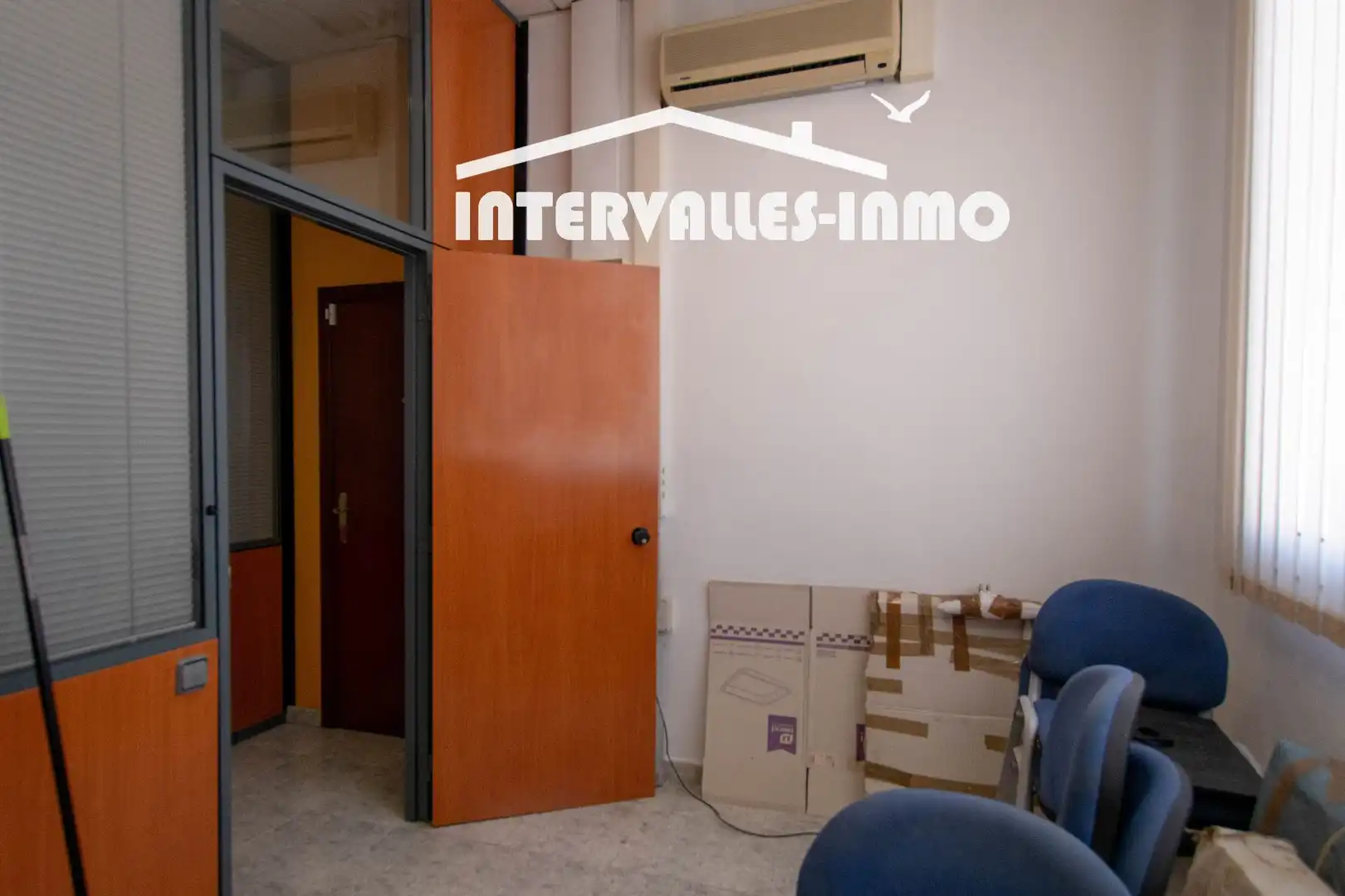 Oficina en venda a Caldes de Montbui