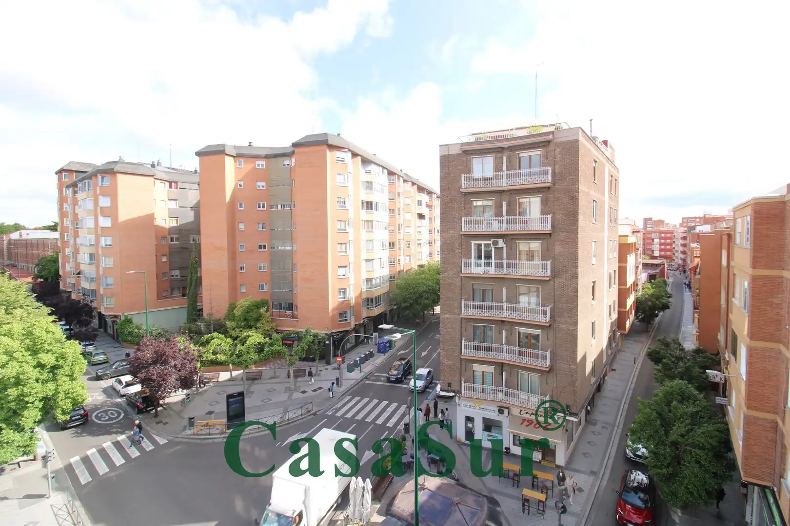 Vista exterior de Piso en venta en Valladolid con Calefacción, Parquet y Terraza