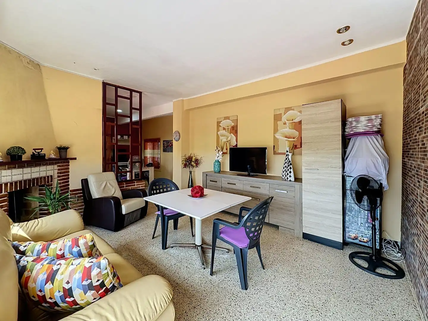Sala d'estar de Casa o xalet en venda en Alginet amb Terrassa