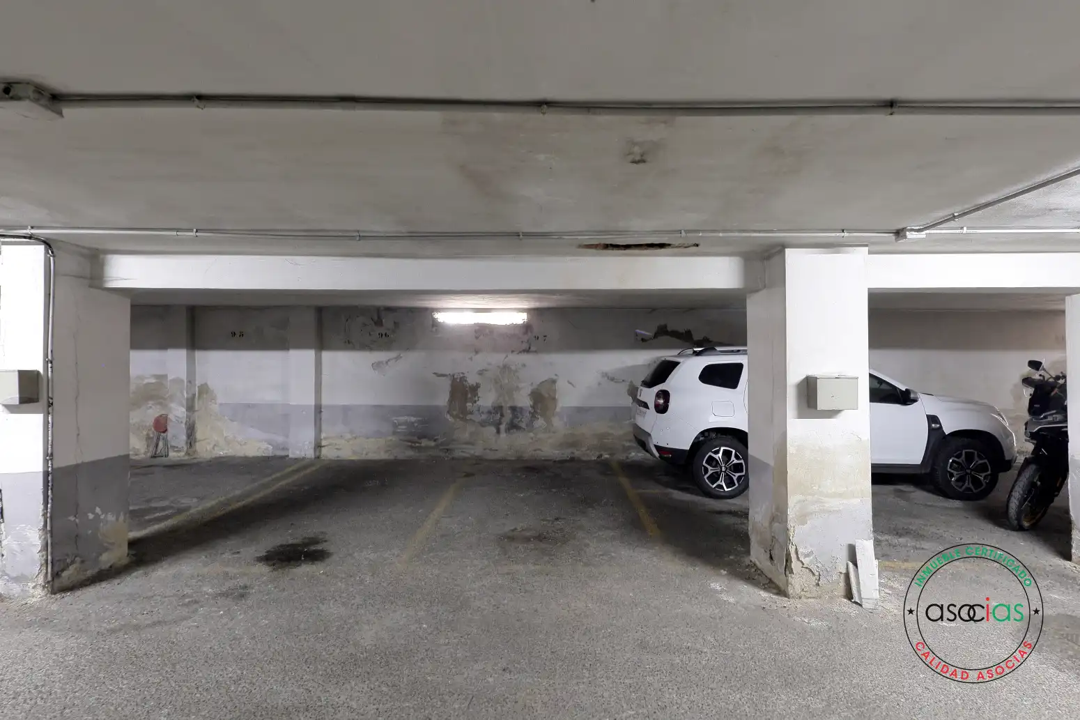 Parkplatz von Wohnung zum Verkauf in Gijón  mit Heizung, Parkett und Balkon