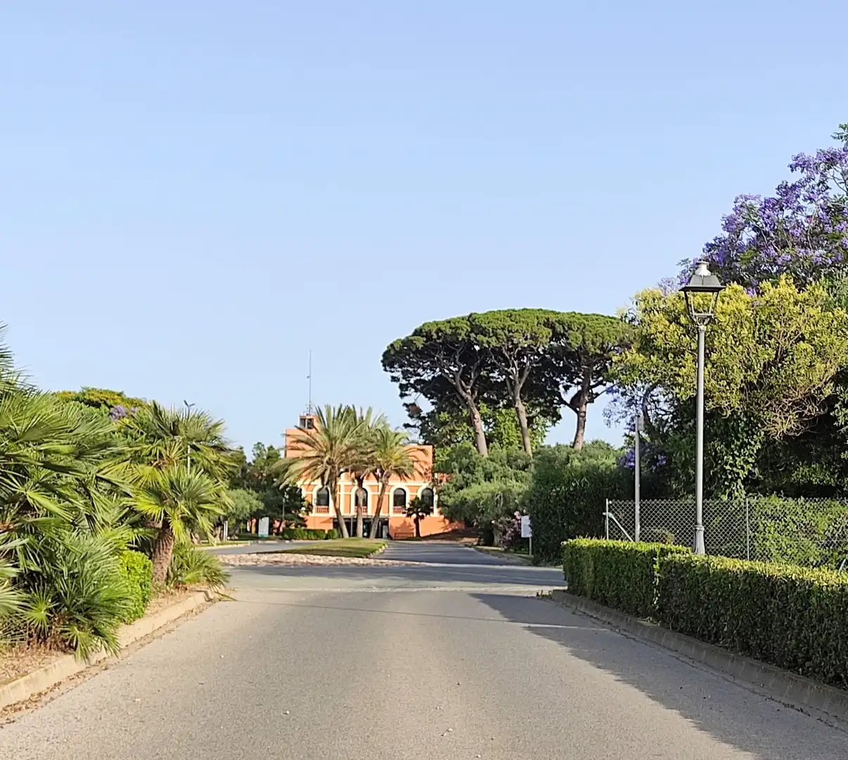 Vista exterior de Casa o xalet en venda en Reus amb Aire condicionat, Calefacció i Jardí privat