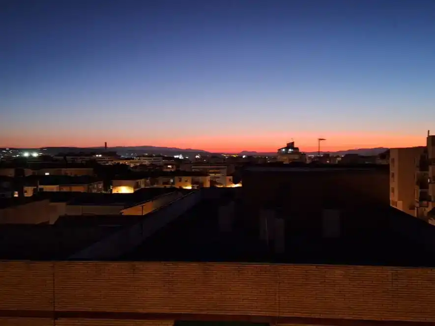 Vista exterior de Pis en venda en Granada amb Aire condicionat, Parquet i Terrassa