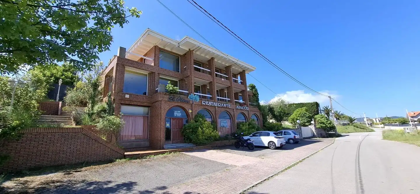 Exterior view of Houses for sale in Santa Cruz de Bezana  with Terrace, Sauna and Community pool