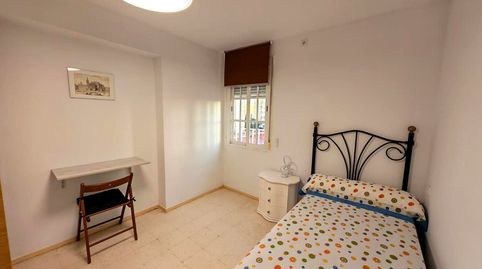 Foto 2 de Habitació a Calle Puerto de Piqueras, Juan XXIII - Rochelambert, Sevilla Capital