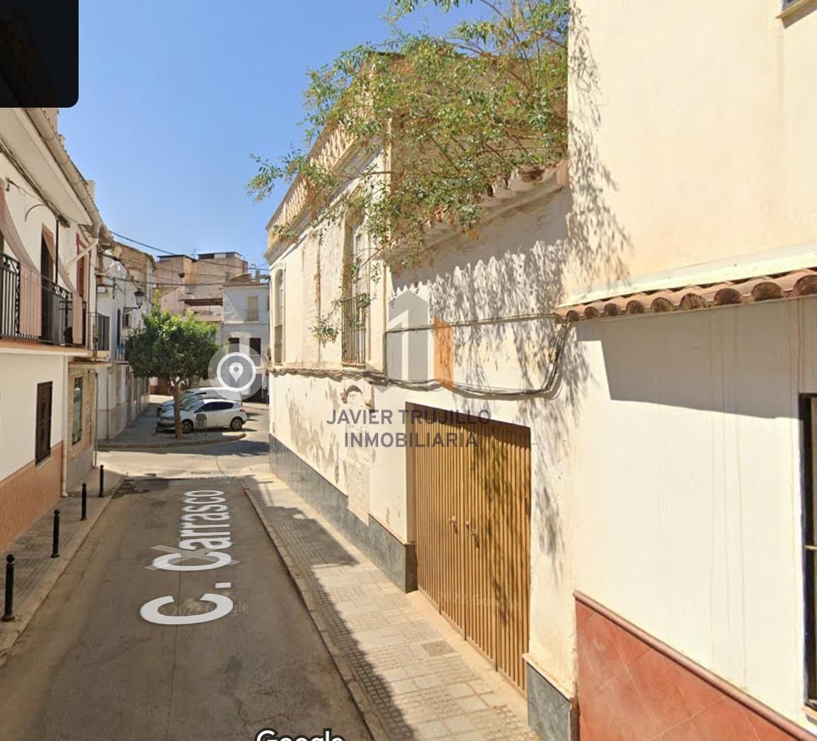 Vista exterior de Casa adosada en venda en Vélez-Málaga amb Traster