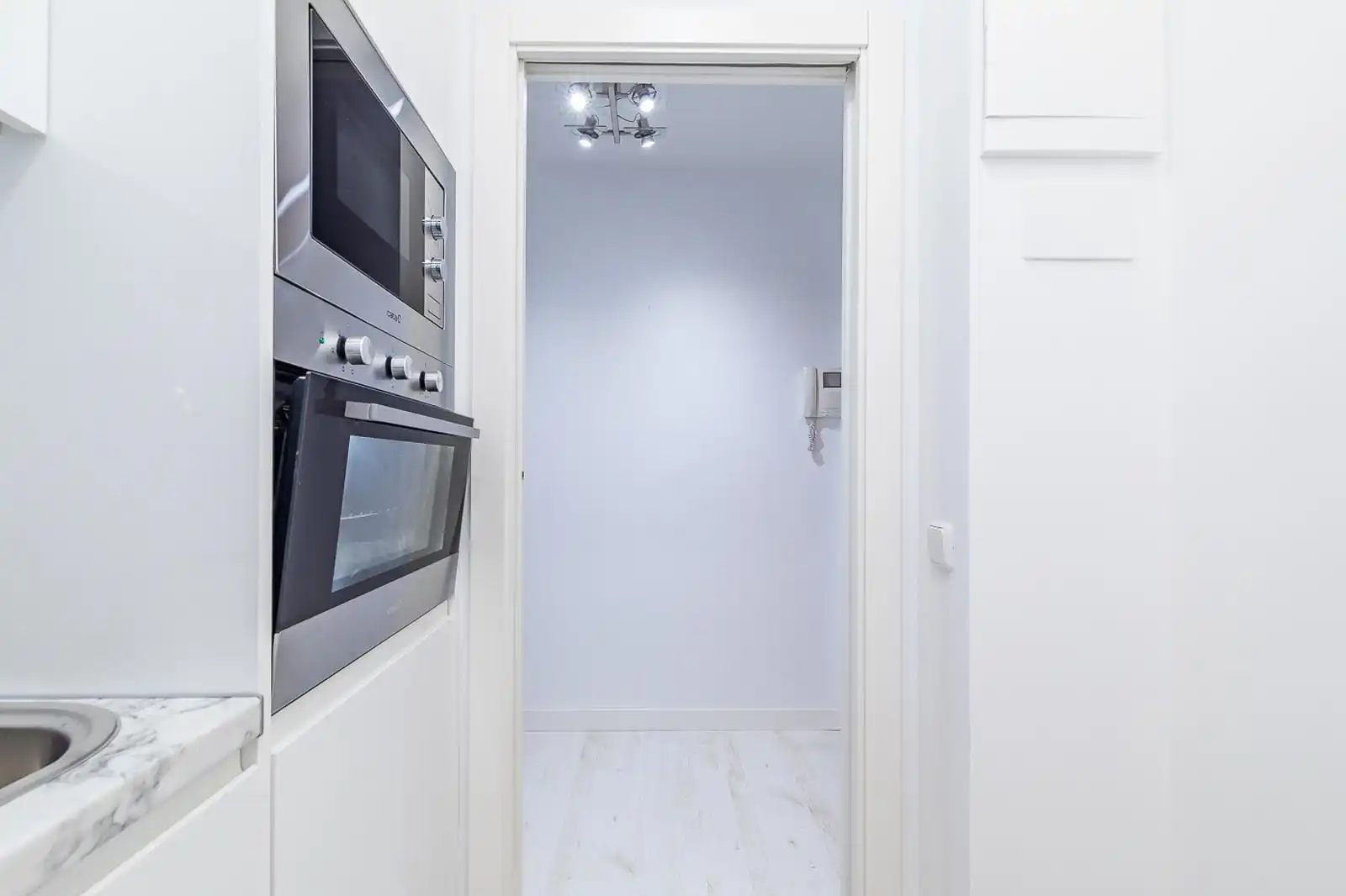 Kitchen of Flat for rent in Madrid  with Furnished and Community pool