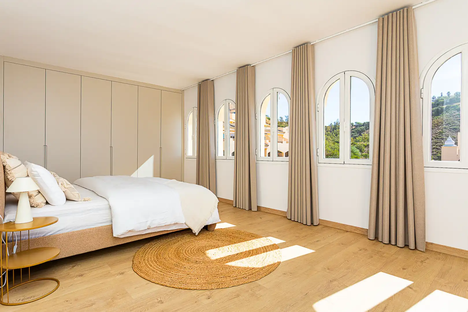 Habitación de Ático en venta en Marbella con Aire acondicionado, Terraza y Trastero