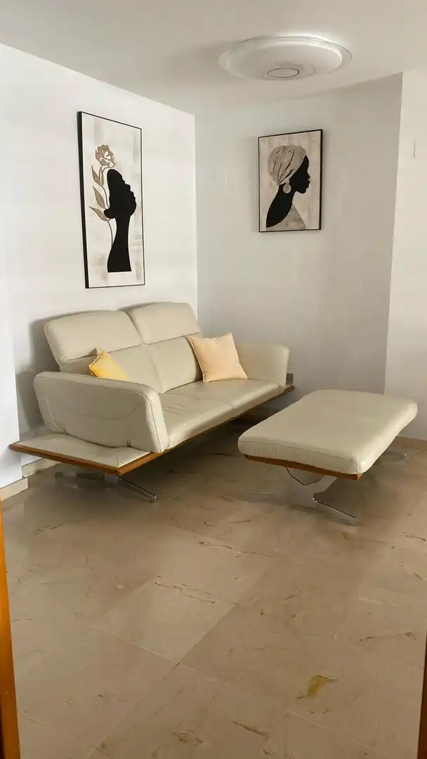 Sala de estar de Piso en venta en Marbella con Aire acondicionado, Terraza y Trastero