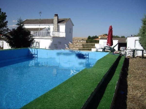 Piscina de Casa o xalet en venda en Arapiles amb Calefacció, Terrassa i Traster