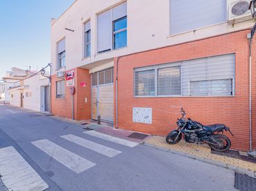 Wohnung mit Aufzug zum Verkauf in Calle Pintor Murillo 16