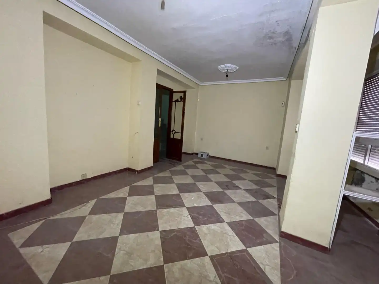 Casa adosada en venda a Castillo de Locubín