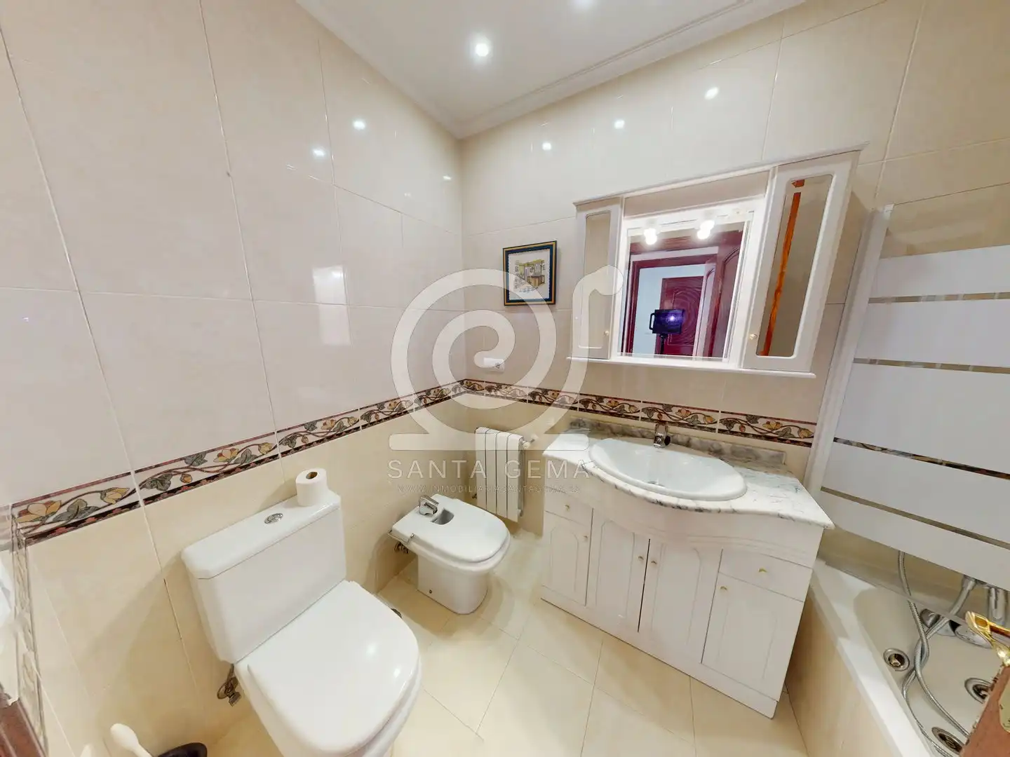 Baño de Ático en venta en Culleredo con Calefacción, Terraza y Trastero