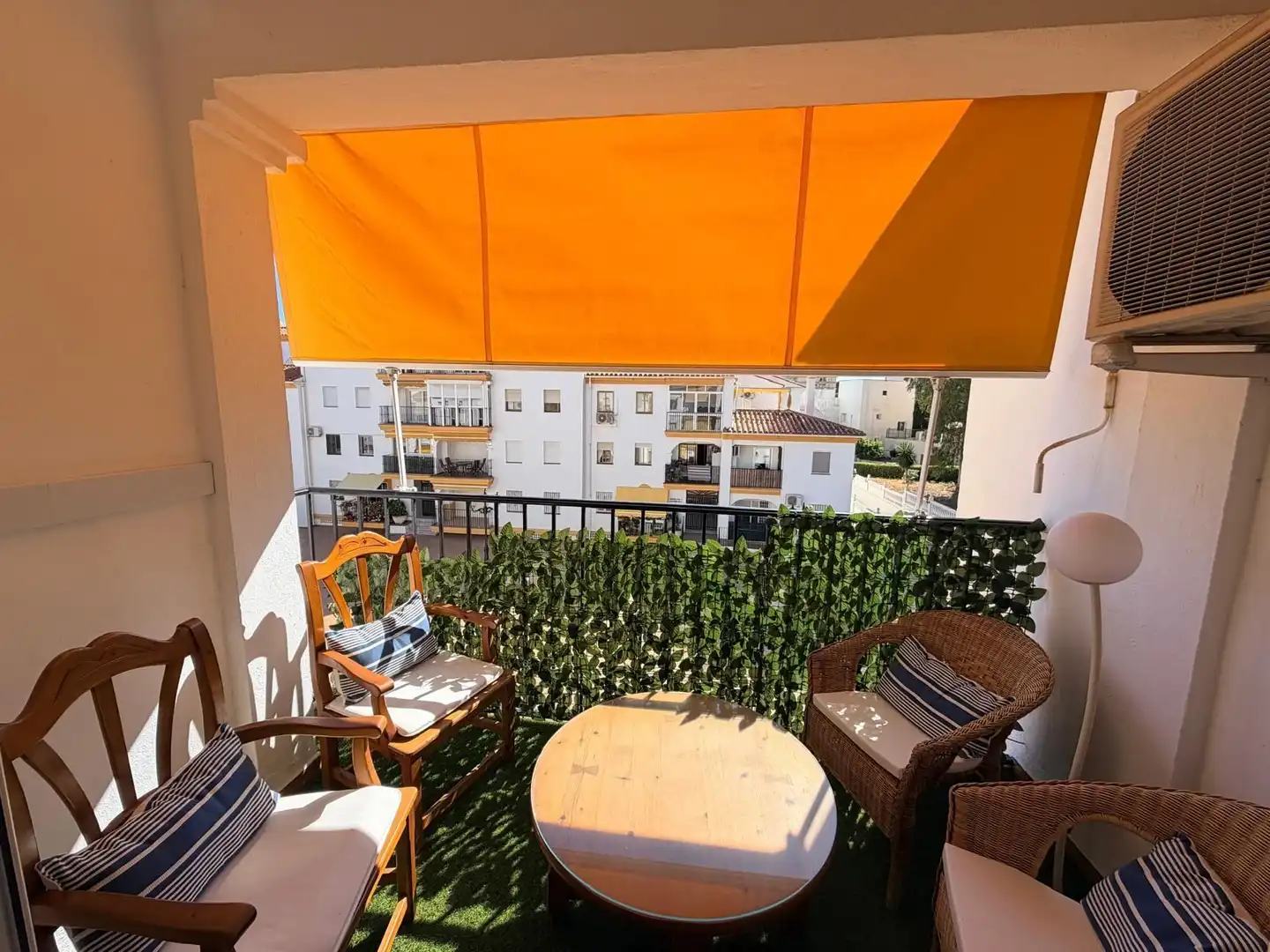 Terrassa de Pis de lloguer en Benalmádena amb Aire condicionat i Moblat