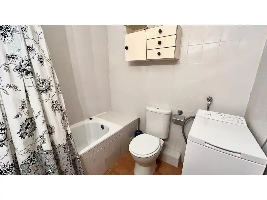 Badezimmer von Einfamilien-Reihenhaus zum Verkauf in Roses