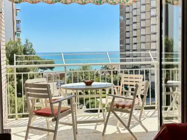 Terrassa de Pis de lloguer en Orihuela amb Aire condicionat, Jardí privat i Moblat