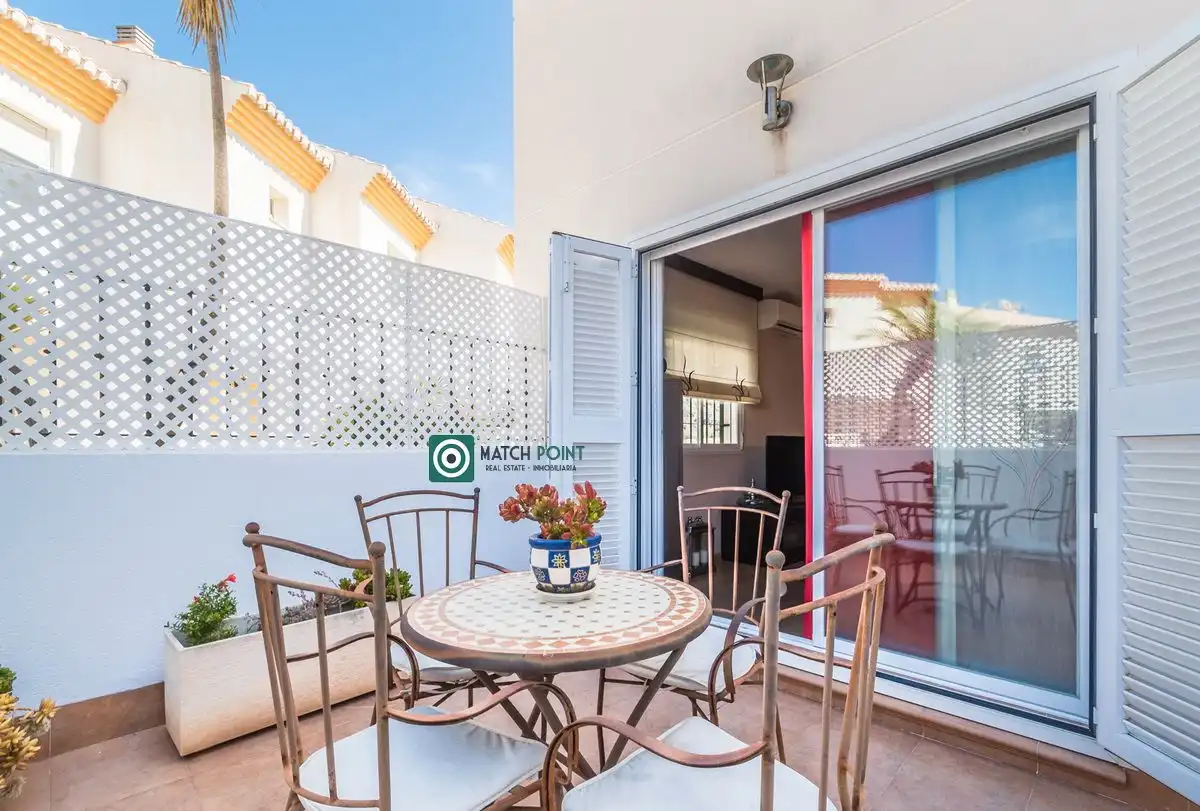 Detached homes for rent in Calle Rambla del Espinar, La Herradura centro