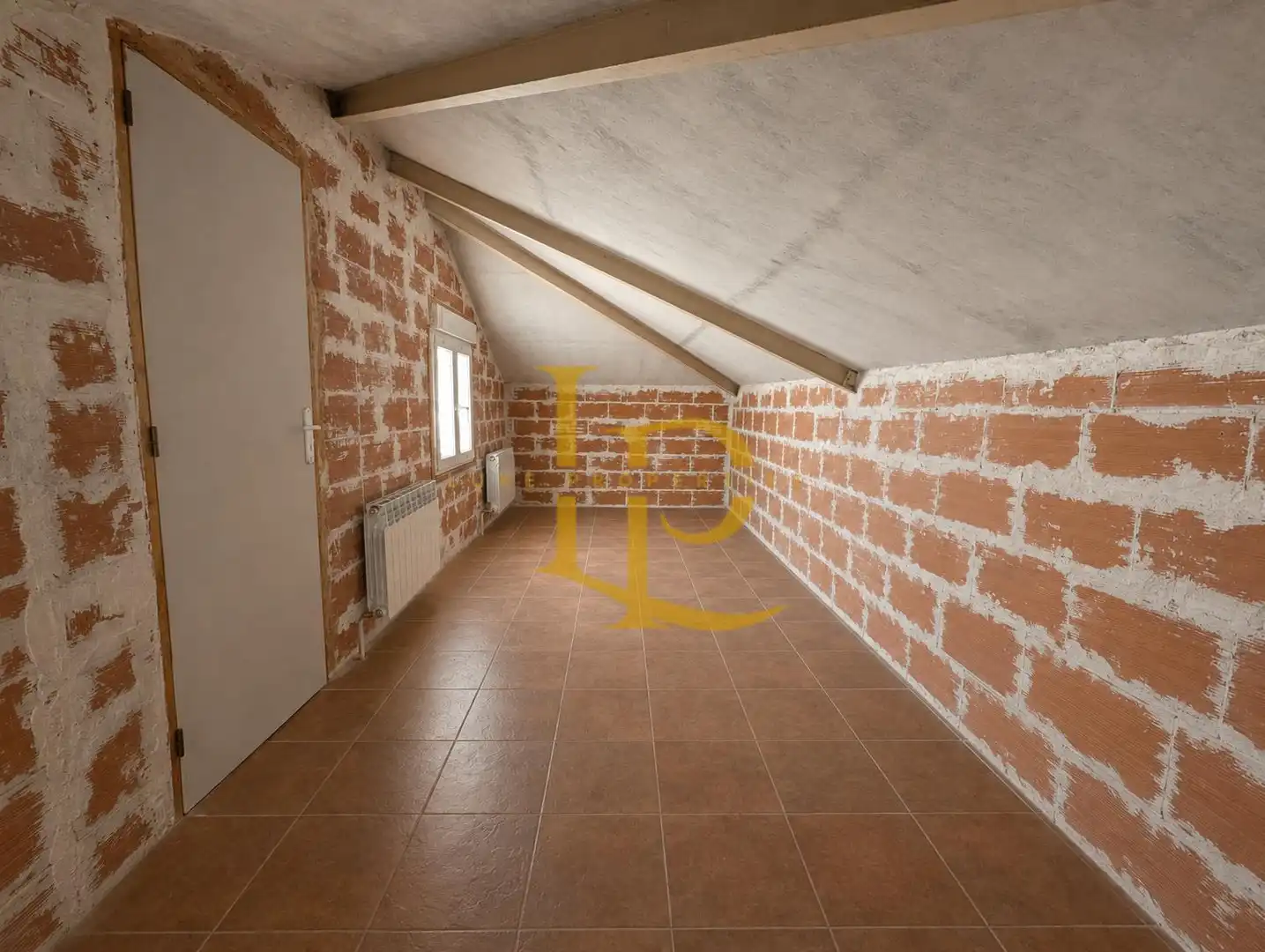 Piso en venta en San Lorenzo de El Escorial con Calefacción, Jardín privado y Horno